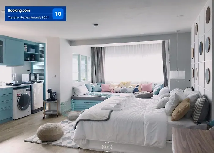 Stay In Style At Nimman R918